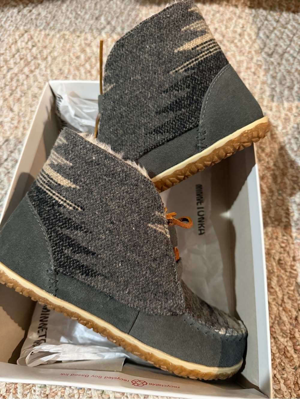 Minnetonka Torrey Gray Wool Blend Lace-Up Ankle Boots with Tan Laces